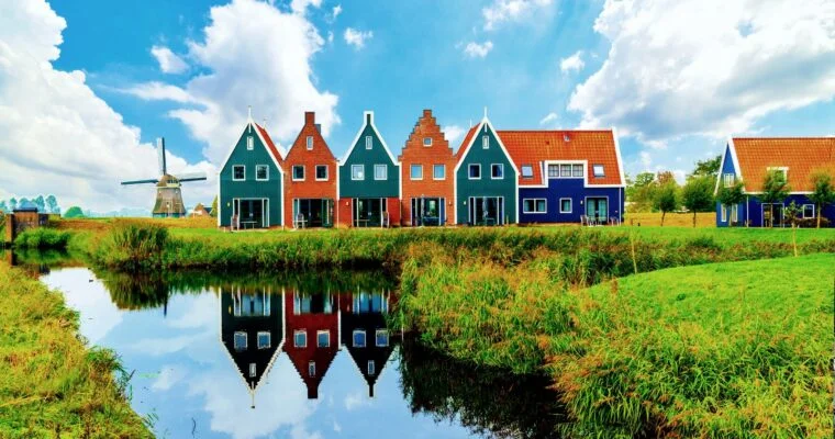 Descubre Volendam, el encantador pueblo pesquero en Holanda